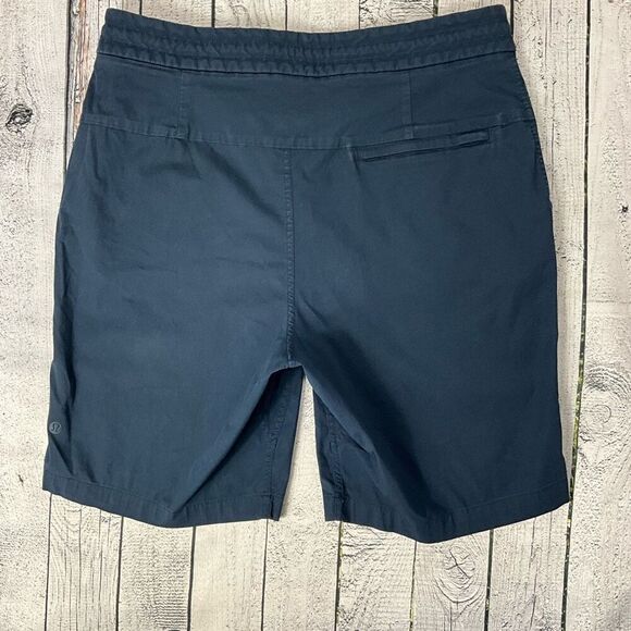 LULULEMON Shorts - Picture 2 of 5